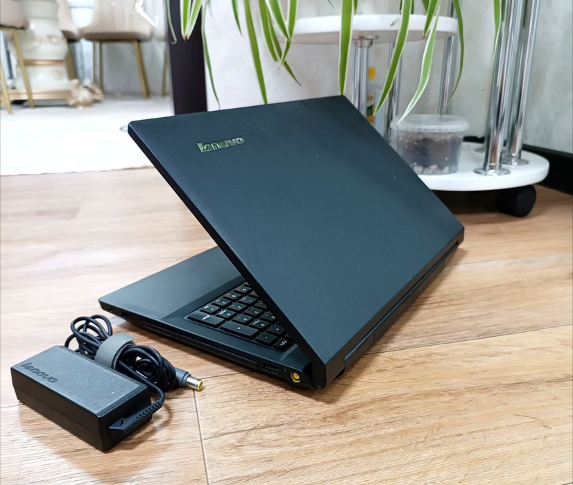 НОУТБУК LENOVO Windows 10, Microsoft office.