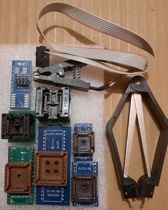 Програматор T48, TL866 G3 за EPROM, FLASH памети и микроконтролери