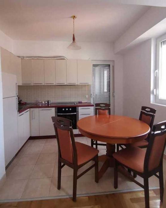 Дава се под наем Двустаен апартамент в Пловдив, Каменица 2 - 65 кв.м за 224.4 € - Снимка #1