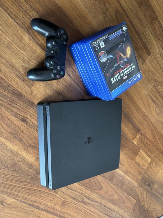Playstation 4 slim, есть джостики 2, и диски