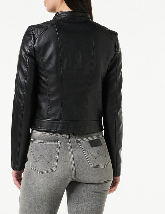 Куртка Vero Moda. Размер S