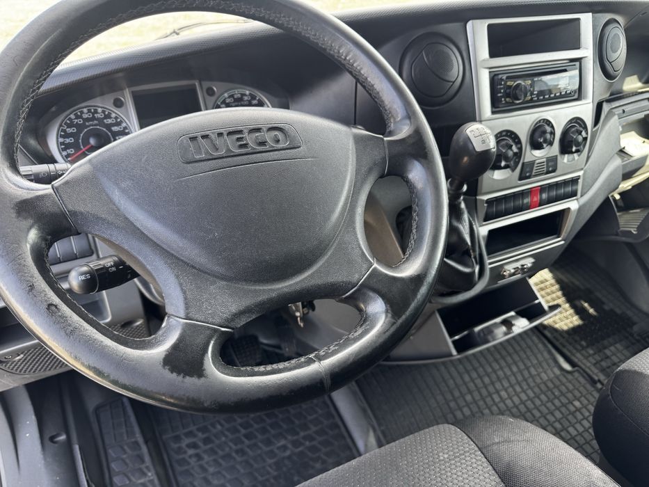 Iveco basculabil pe 3 parti