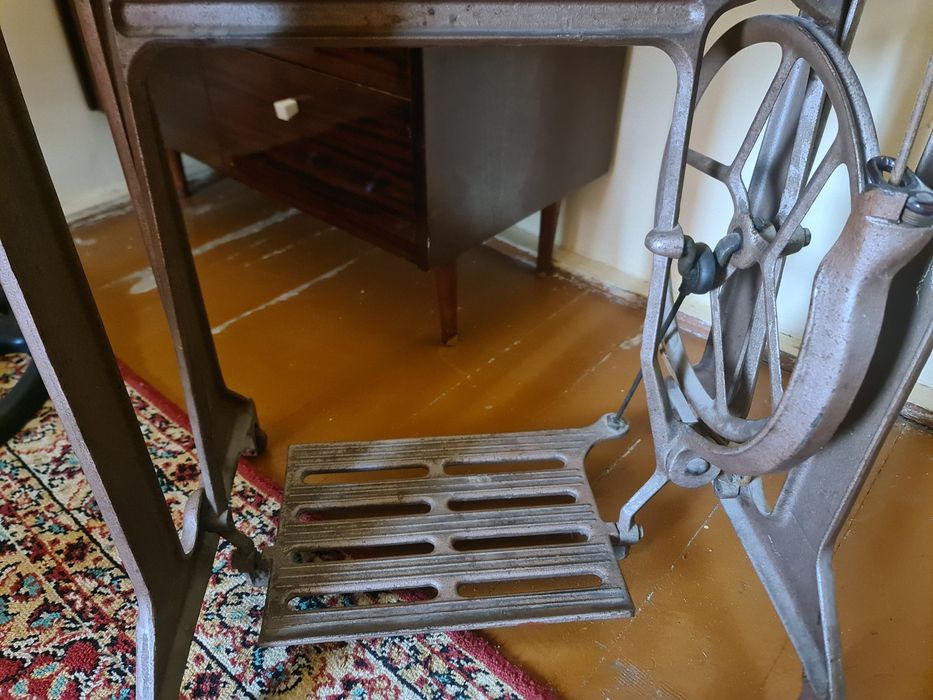 Швейная машина Подольск