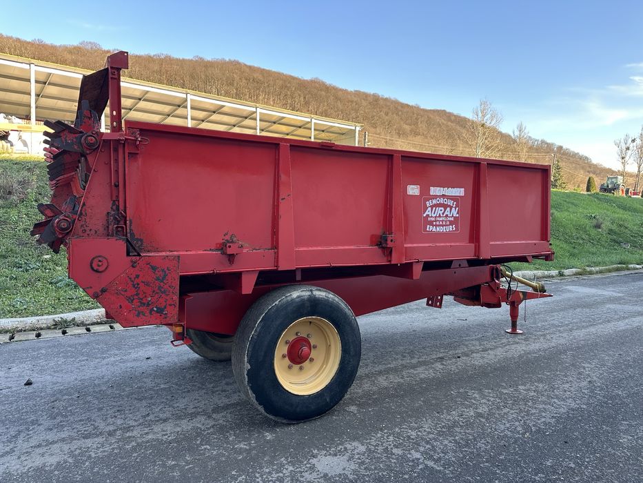 Mig ,remorca de imprastiat gunoi Gilibert 7 tone