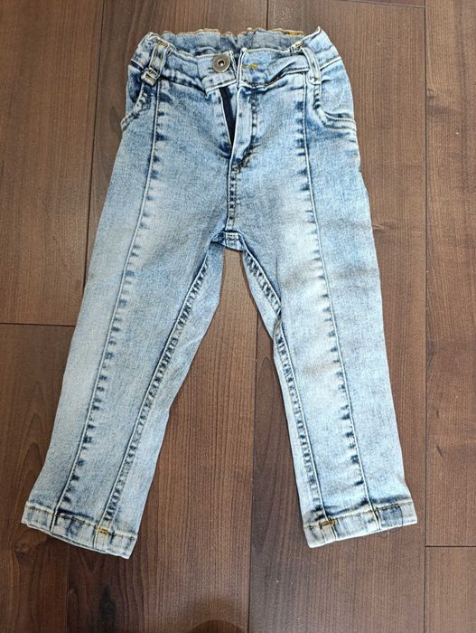 Дънки за малка госпожица