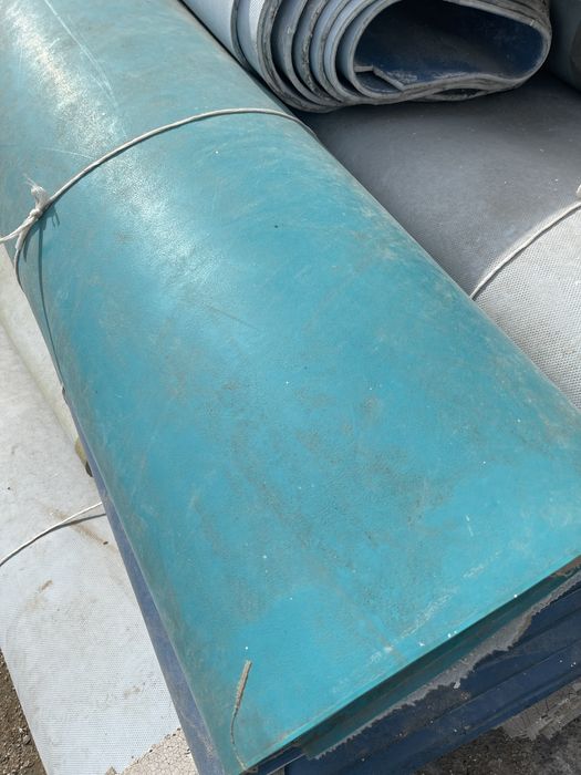 Линолеум спортивный б/у