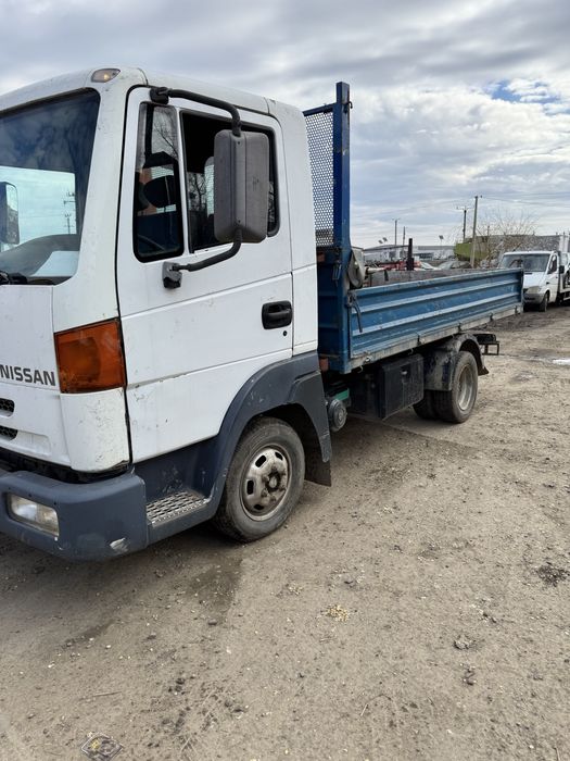 Vand nissan basculabil cat B
