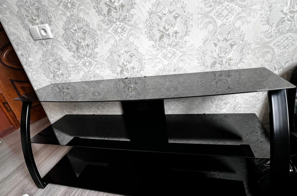 Подставка для телевизора