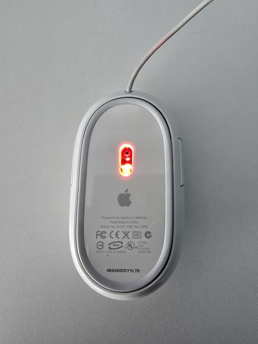 Mouse Apple Mighty Mouse A1152 pe USB