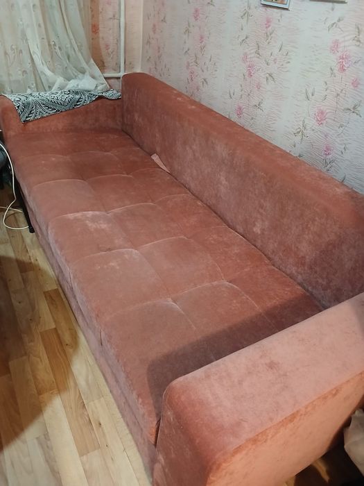 Продам Диван в Хорошем Состоянии