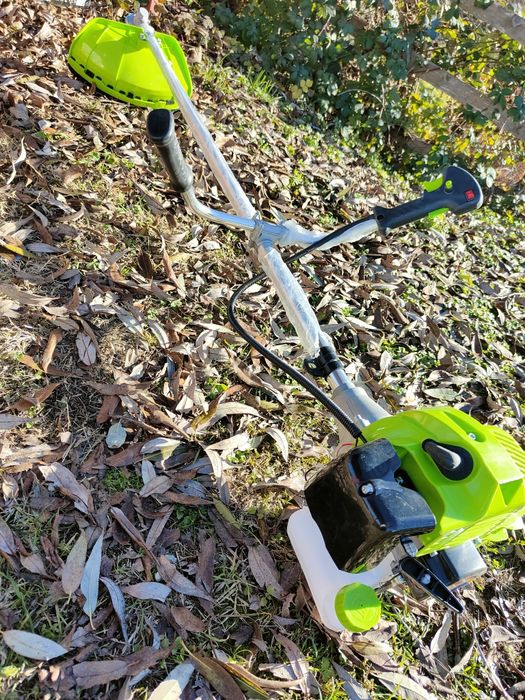 Motocoasa pe benzina UralMash Campion,8.5CP+Oferta de primavara!+Livrare