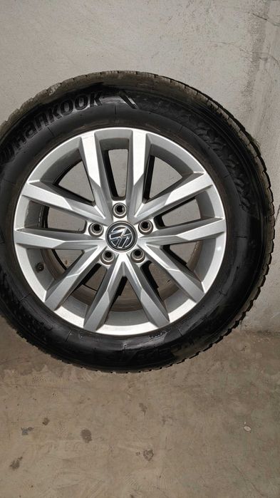 Оригинални джанти и зимни гуми Hankook VW