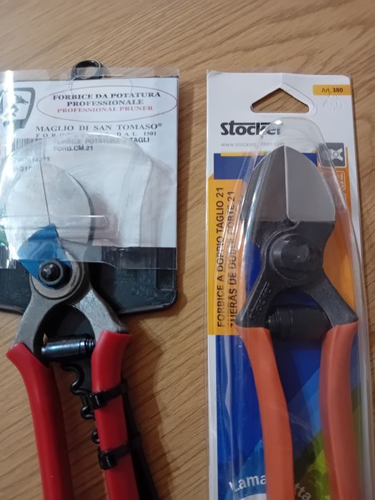 Foarfeca profesionala petru gradina cu tăiș dublu