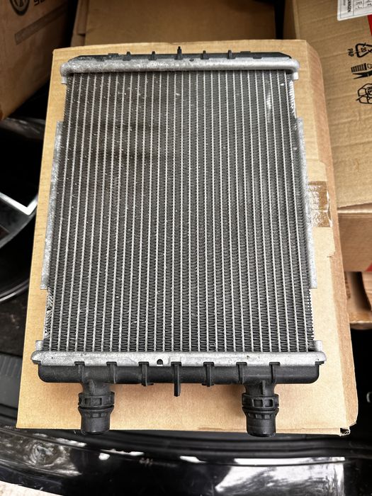 Radiator suplimentar mercedes amg.cod:a0995005800/003