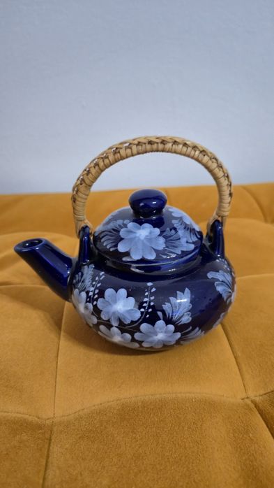 Ceainic din cobalt