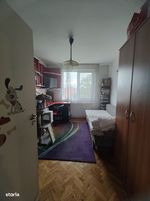 De vanzare apartament 3 camere, zona Progresu