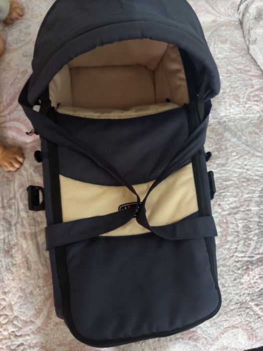 Продам переноску отличная вещь для малыша