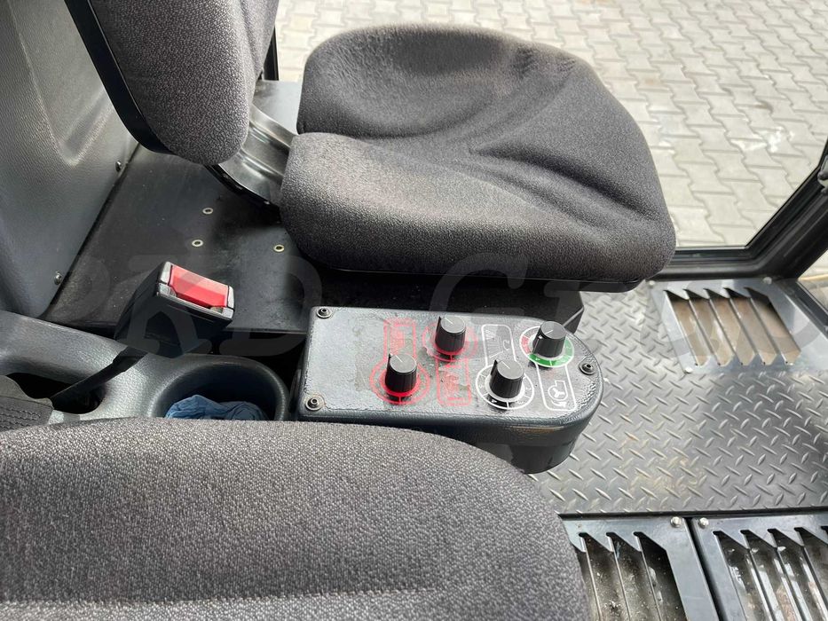 Măturătoare stradală SCHMIDT mai multe pe stoc si Euro 6