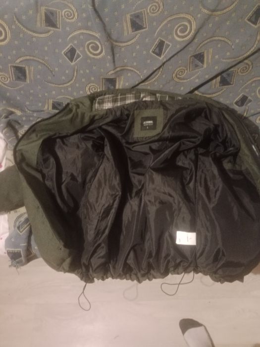 Продам куртку мужскую