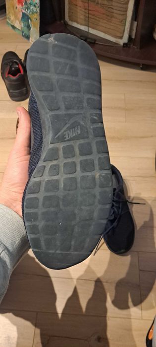 Продавам маратонки nike в добро състояние- нормални след от употреба