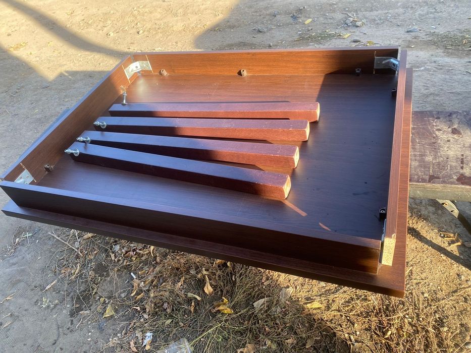 Продам польский кухонный стол