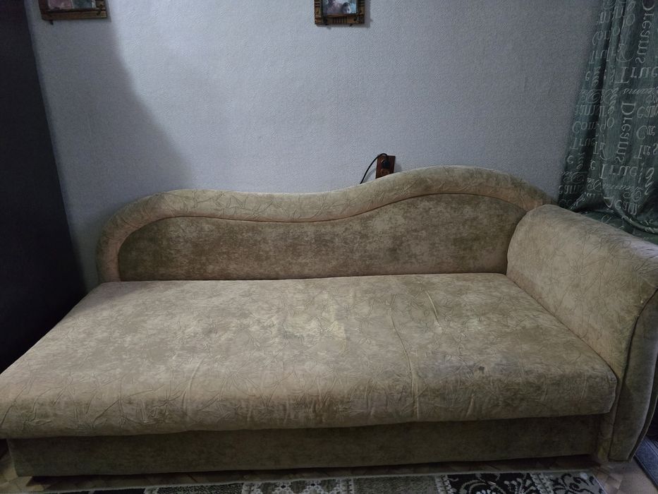 Продам софу б/у состоянии.