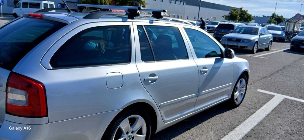 SKODA Octavia 2010 — imagine 4