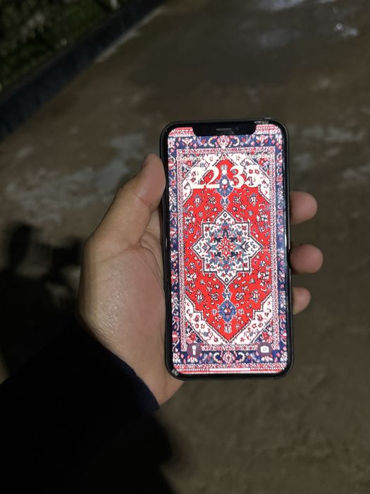 Iphone xs  ideal