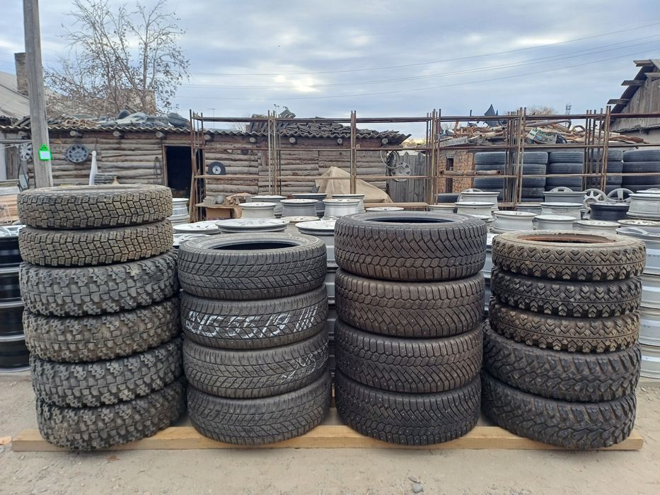 Продам зимние шины 245/55/19