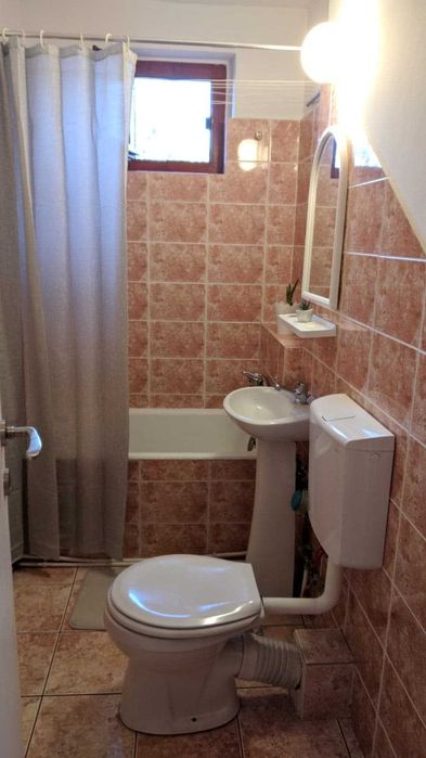 Apartament pe o stradă liniștită de case, zona Brâncoveanu / Elisabetin