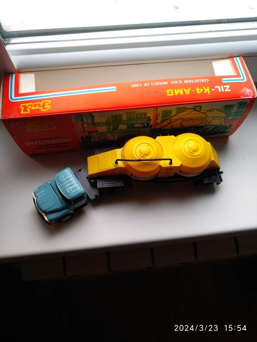 Модель 1:43 муковоз ЗИЛ