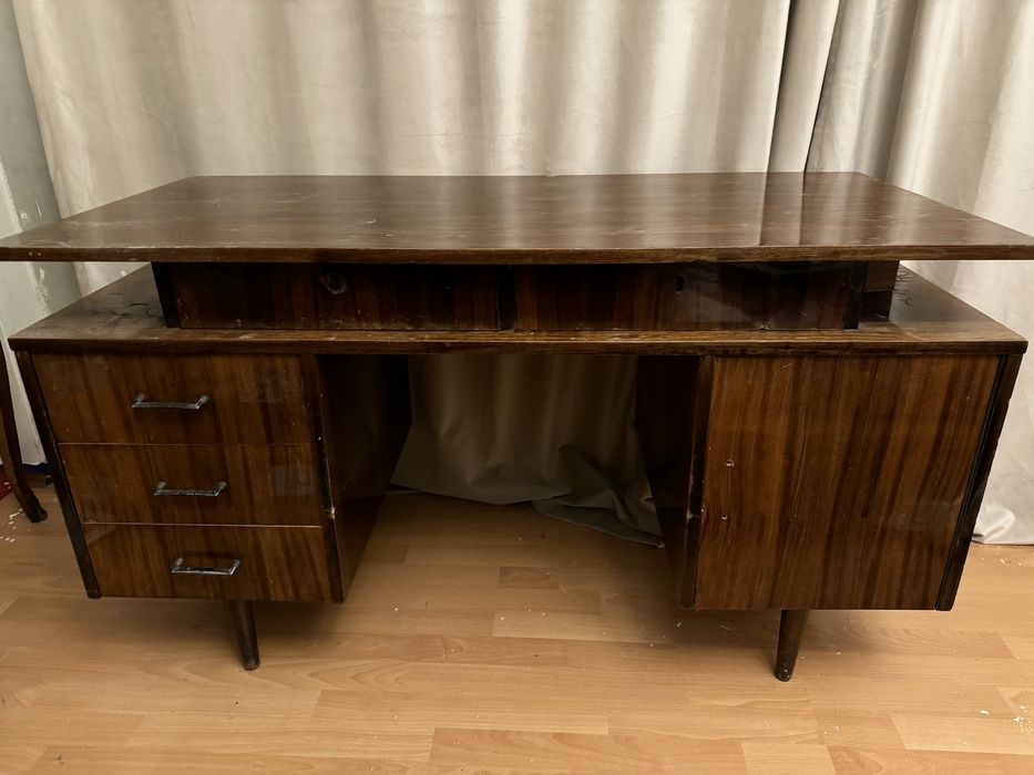 Письменный стол дерево полированный