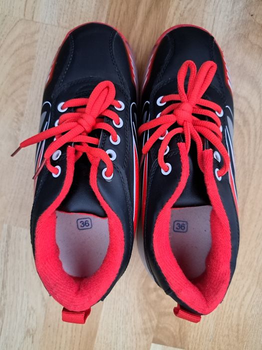 Adidași cu luminite și role mărimea 36