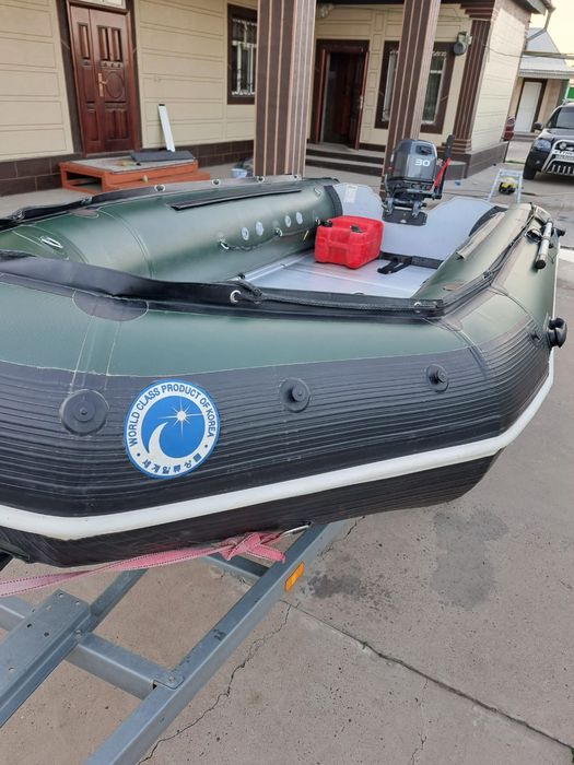 Продается  лодка с  мотором Ямаха 3 и с прицепом