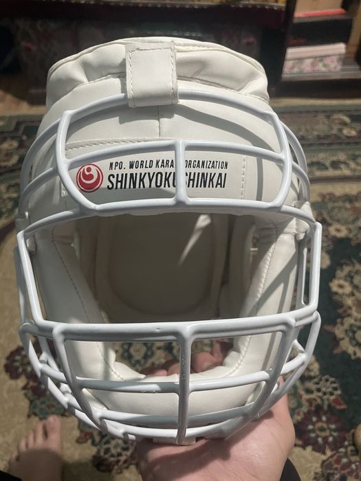 Шлем для карате или единоборства