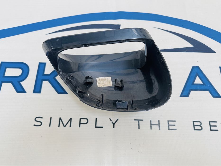 Capac oglinda stanga Volvo XC60 dupa 2016 cod 39844958