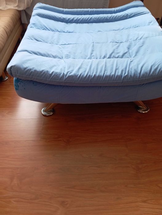 Мягкое кресло- диван, раскладное, на ножках