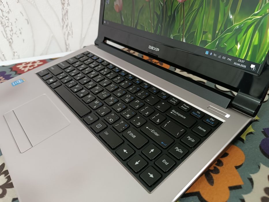 Notebook SSD / ОЗУ 8GB Dexp Win 10, office.