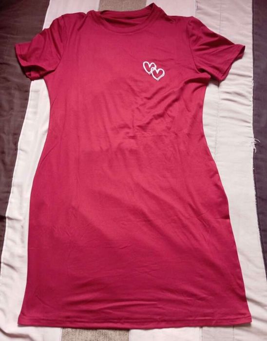 дамска рокля нова Л размер