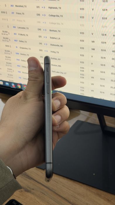 iPhone 11 128GB Qora