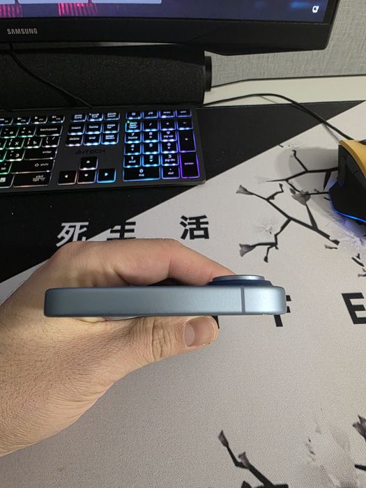 Айфон 17 256 gb голубой