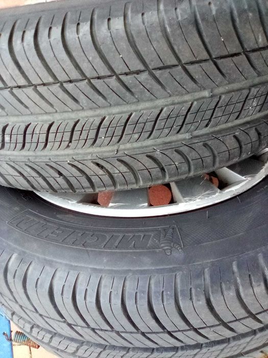 Set 4 roti + 1 rezerva Opel 165 / 65 / R14, jante tabla originale + capace originale.
