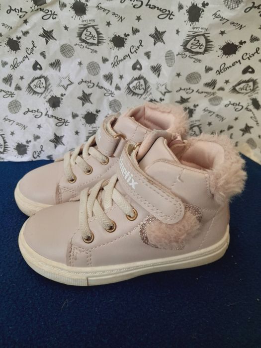 Обувь  на весну от 23 до 27 размера для девочки