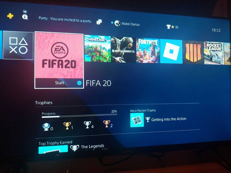 PlayStation 4,9 jocuri,2 controlere