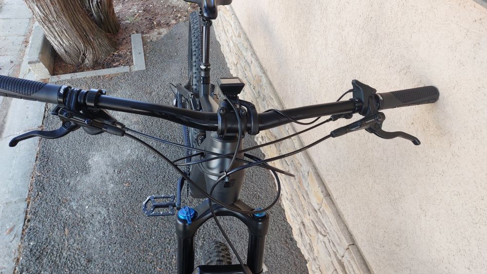 Bicicleta electrica Cube bosch gen4