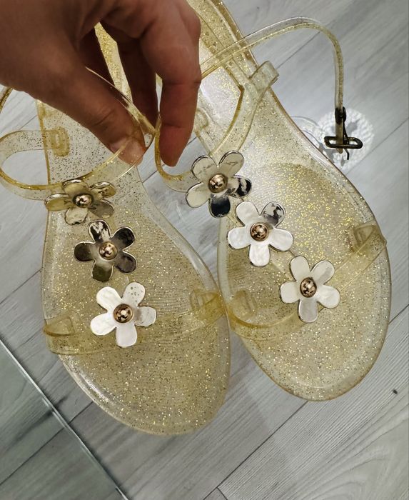 Sandale de vara marimea 37