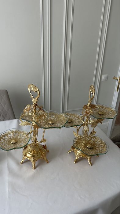 Золотой сухофруктовница