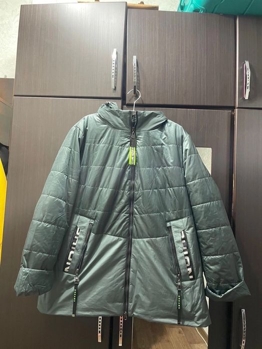 Продам куртку демисезон