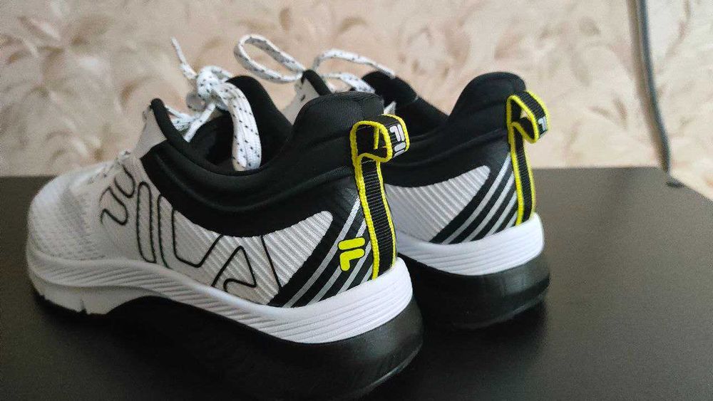 Кроссовки Fila оригинал - 42 размер