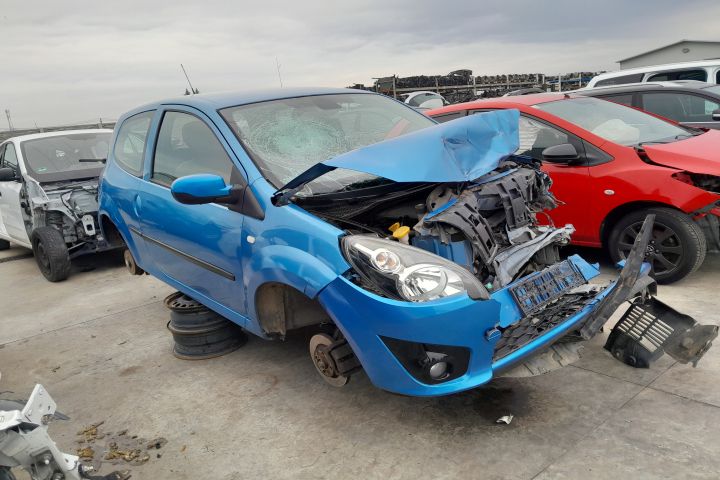 Dezmembrez Renault Twingo 2